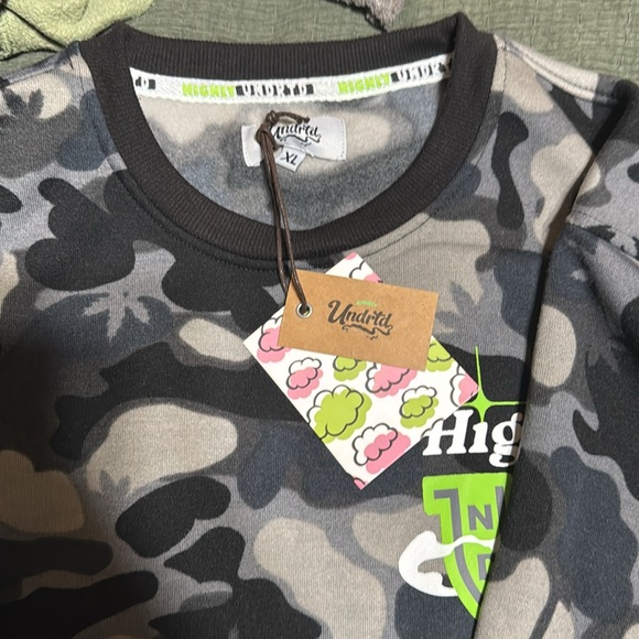 This Is a brand new set Great Material - Picture 7 of 7